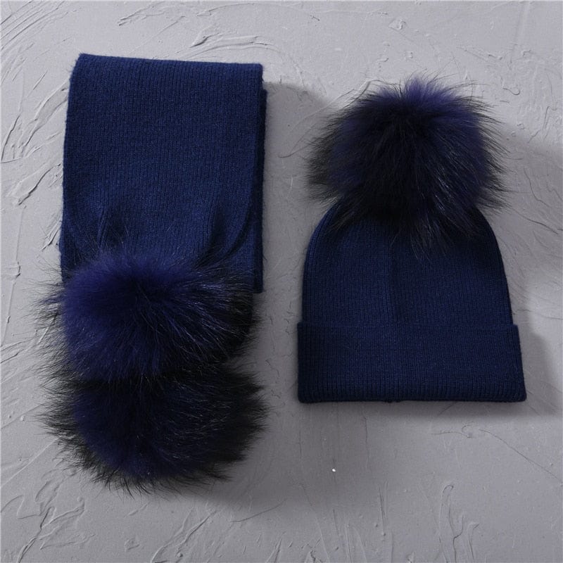 Cadeau showroom 11 Ensemble bonnet épais et écharpe a pompons