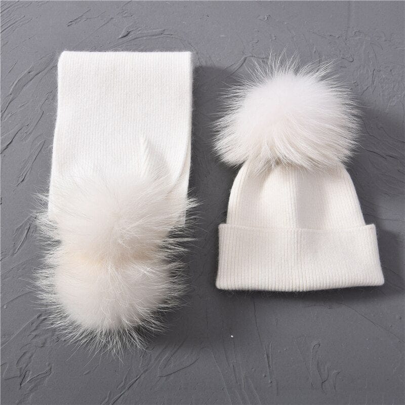 Cadeau showroom 7 Ensemble bonnet épais et écharpe a pompons
