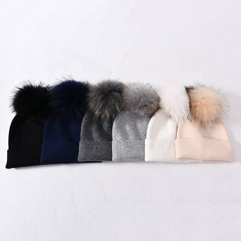 Cadeau showroom Ensemble bonnet épais et écharpe a pompons