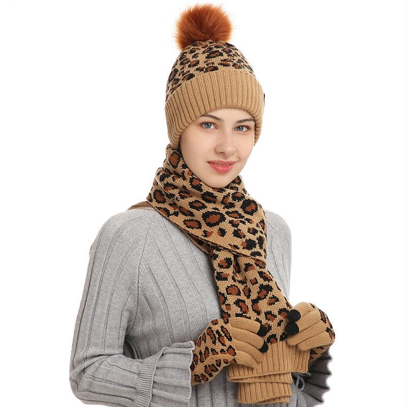 Showroom-Cadeau Khaki Ensemble Bonnet gants et écharpe imprimé léopard